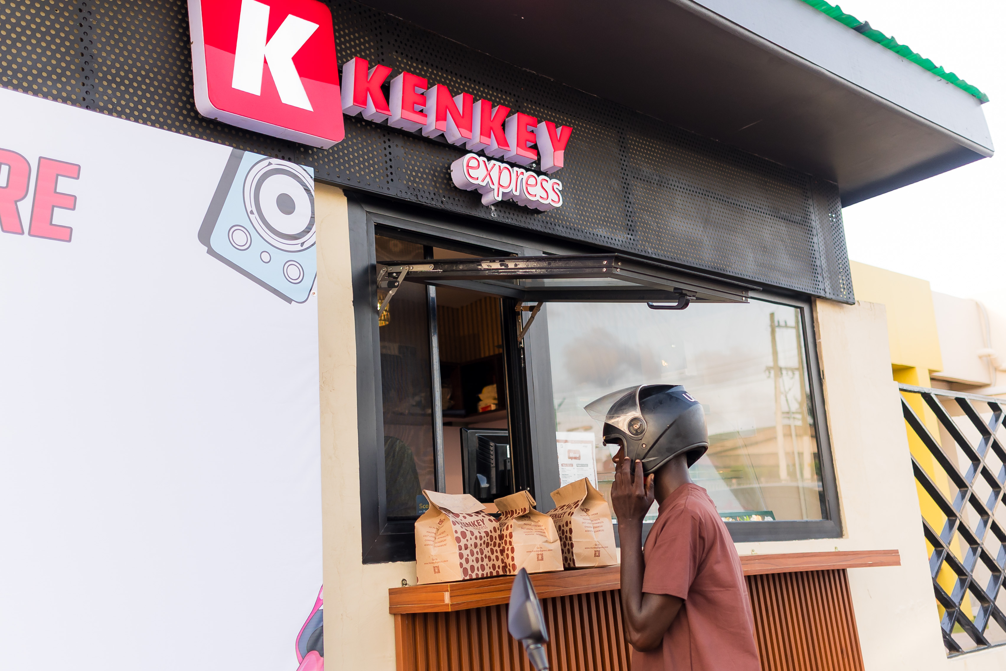 A fully loaded Kenkey Express plate